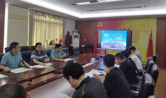 我校召开教研组工作部署会议 二等141.png