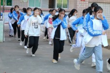[学生科]2021-2022学年第一学期消防应急避险疏散演练活动193.png