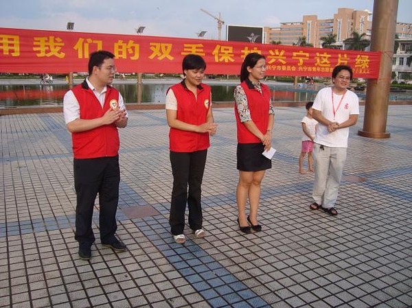 2012082816330997078.jpg