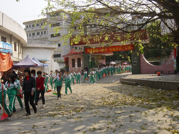 2013032615340595712.jpg